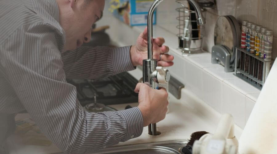 Local water heater installation in Youngstown, FL